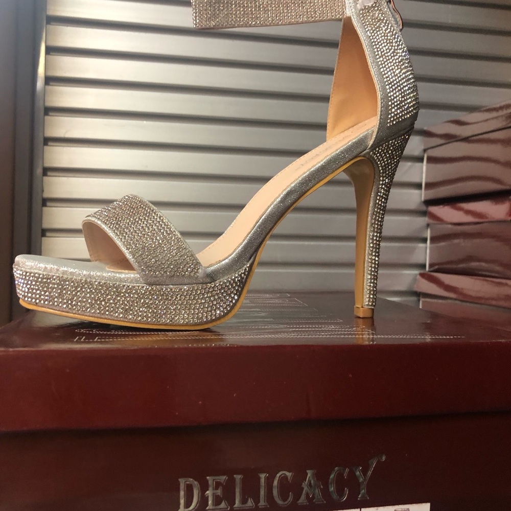 Delicacy Silver Sparkly Heels with Ankle Strap and Platform Sole